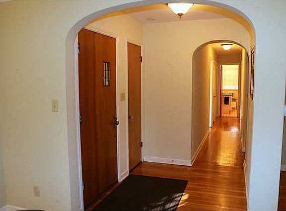 2nd image of 2730 Densmore Dr
