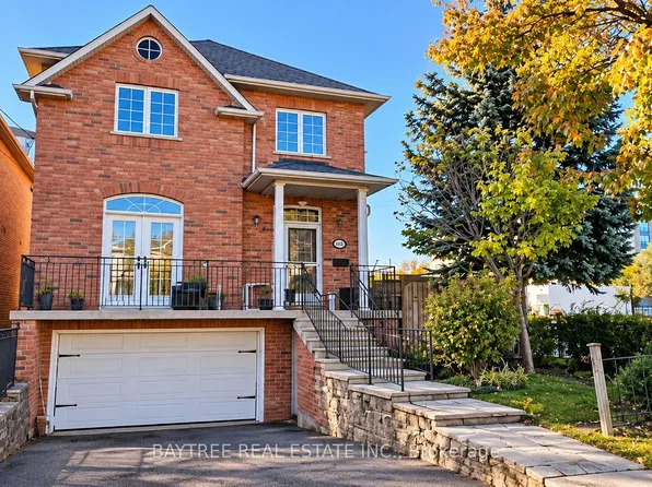 257 Cocksfield Ave, Toronto, ON M3H 3T6