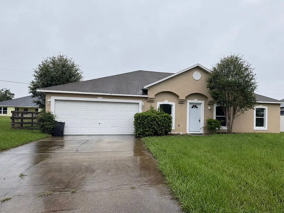 229 Marion Oaks Trl