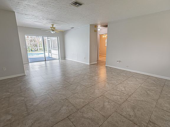 4th image of 417 SE Verada Avenue