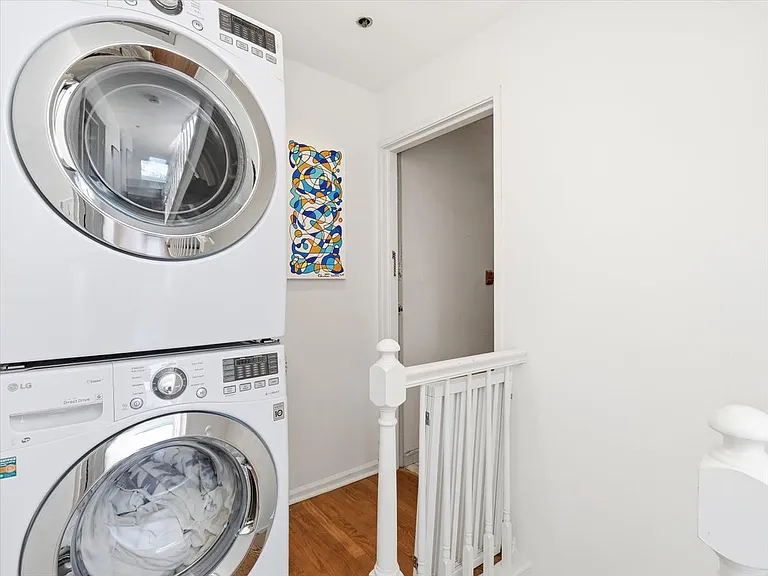 814 Willow Ave #5LF — Photo 25