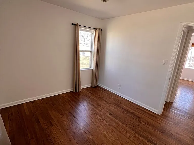 4565 Fleming St — Photo 19