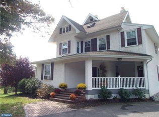 299 Valleybrook Rd, Glen Mills, PA 19342