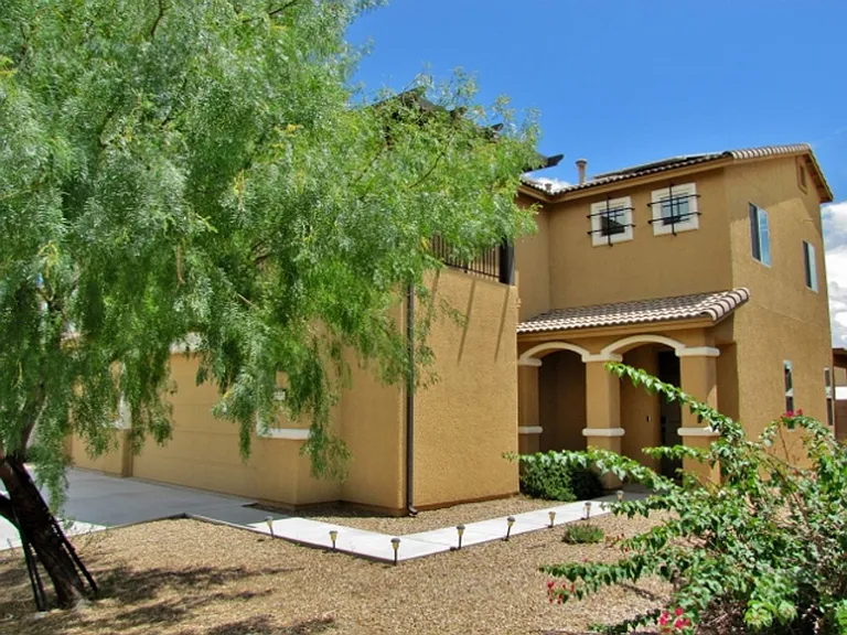 1059 Wagner Pl — Photo 4