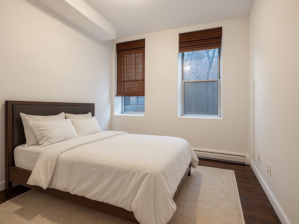 2nd image of 304 W 133rd St #2
