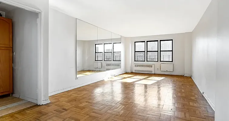 37-31 73rd Street #8B