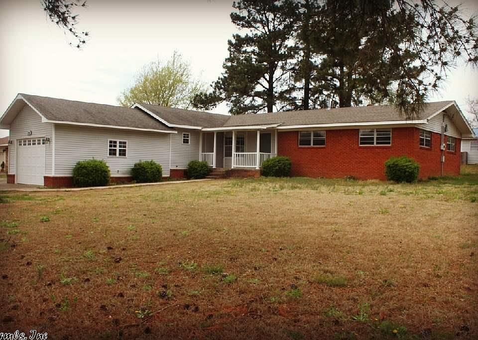 1st image of 204 Gloria Ave