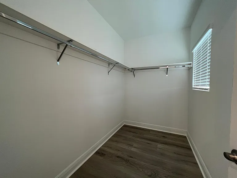 7401 Alpine Butterfly Ln — Photo 16