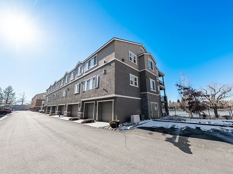 2490 Eastshore Pl #A — Photo 38