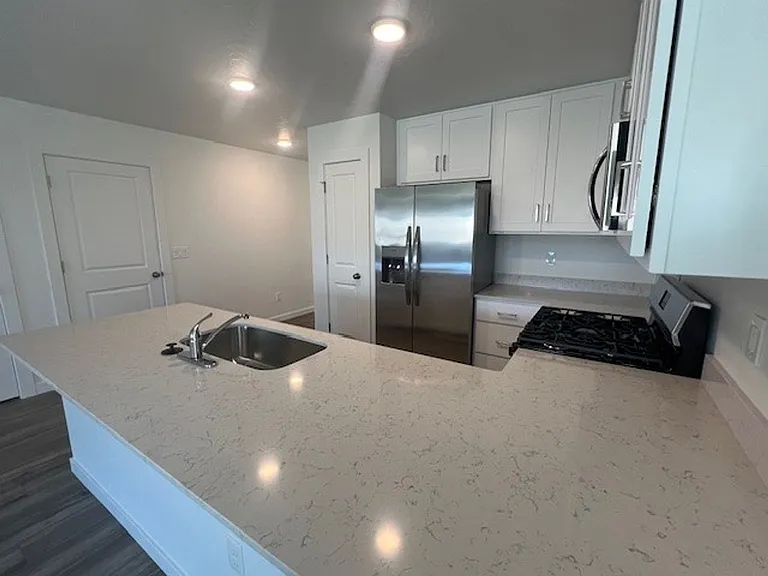 11282 Barn Ranch St — Photo 6