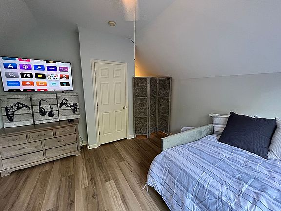 3rd floor guest suite 