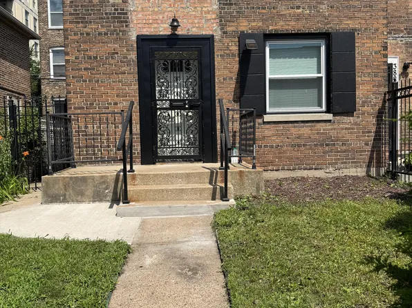 (undisclosed Address), Chicago, IL 60653