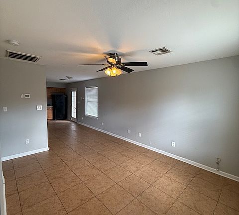 2nd image of 2726 Pakenham Dr