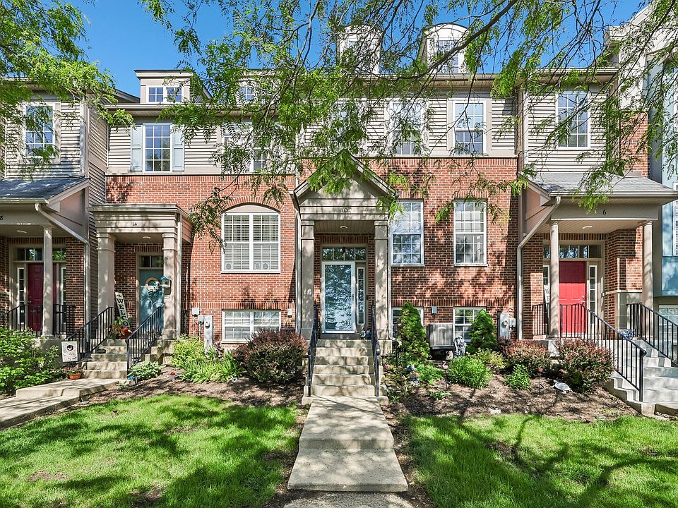 1st image of 10 Thomas Ct