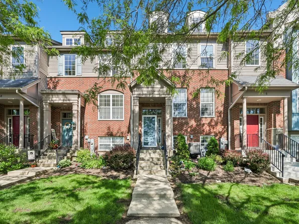 10 Thomas Ct, Grayslake, IL 60030