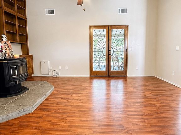 4th image of 14829 Navajo Rd