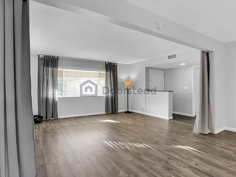 5103 W 7th St #B — Photo 16