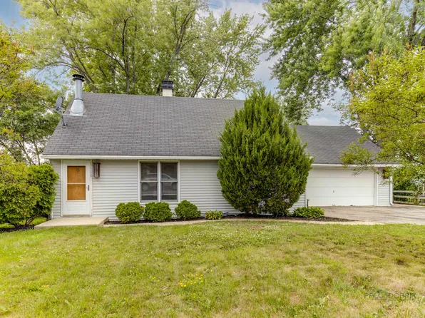 1108 Crescent Ct, Round Lake Beach, IL 60073