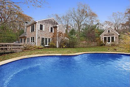 1st image of 6 Powder Hill Ln