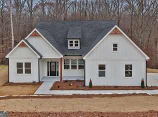 221 Prime Dr, Commerce, GA 30530