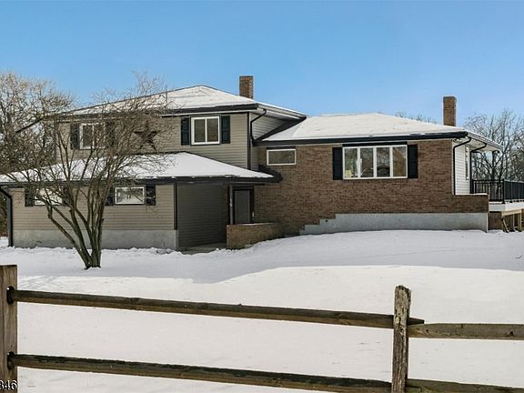 2nd image of 16 SCHAAF ROAD