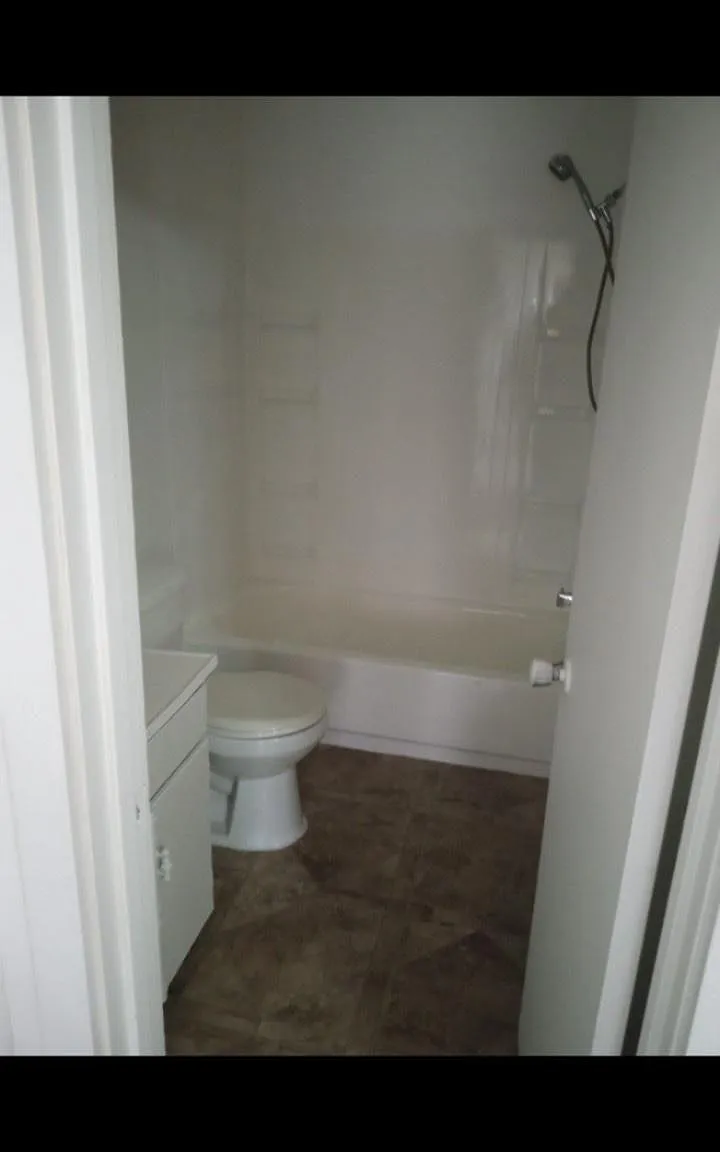 1641 Brooke Park Dr — Photo 2