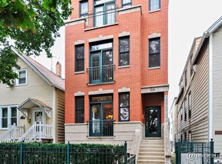 3038 N Leavitt St, Chicago, IL 60618