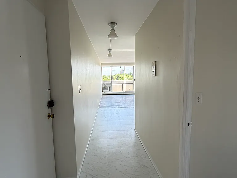 29 Concord Ave #815 — Photo 8