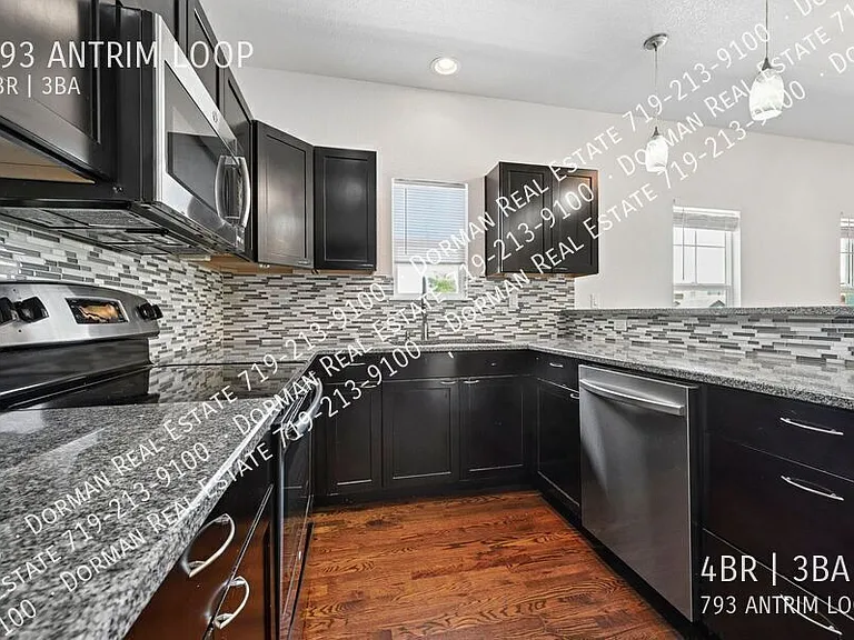 793 Antrim Loop — Photo 12