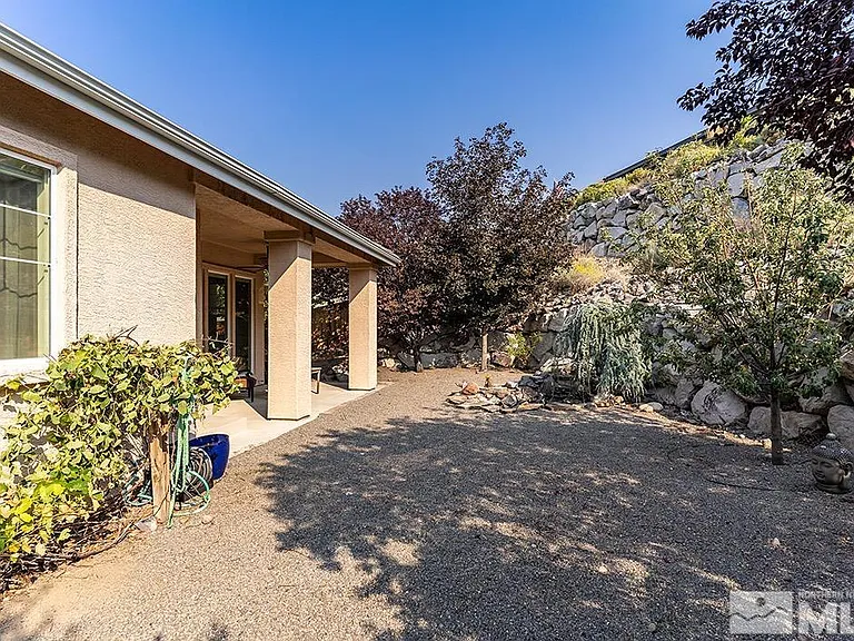 2815 Albazano Dr — Photo 11