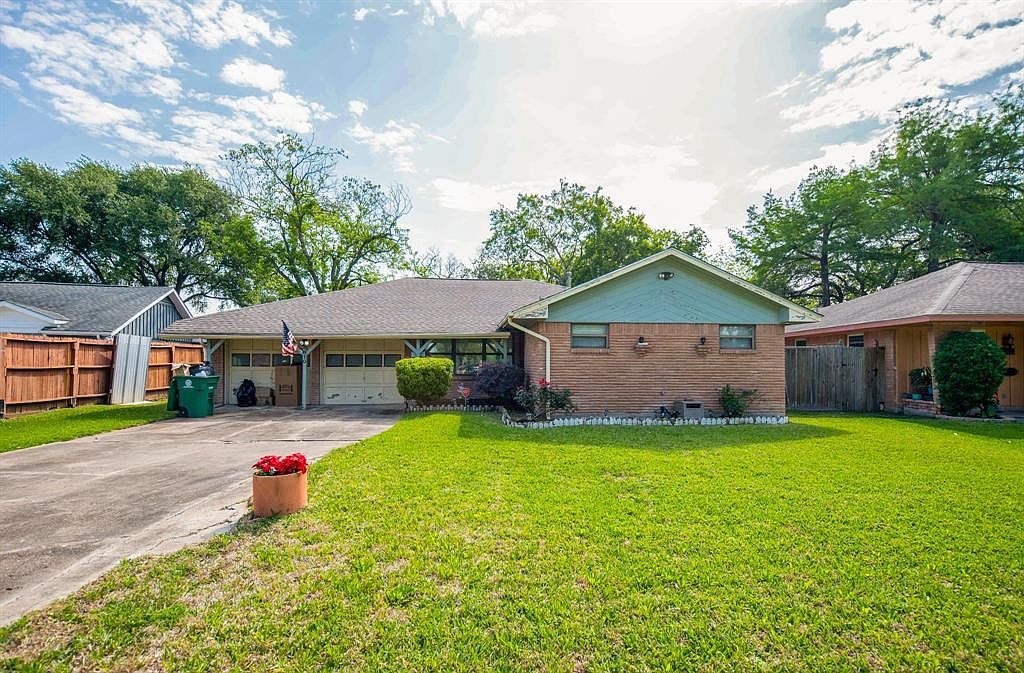 8810 Kennard Dr, Houston, TX 77074 | MLS #78641970 | Zillow