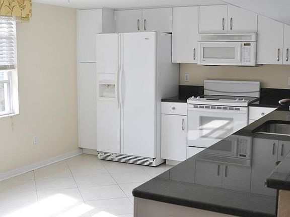 2nd image of 1101 Pinellas Bayway S APT 202