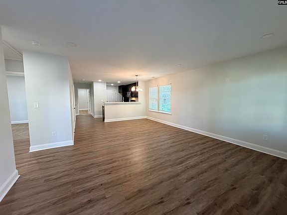 2nd image of 2826 Truman St