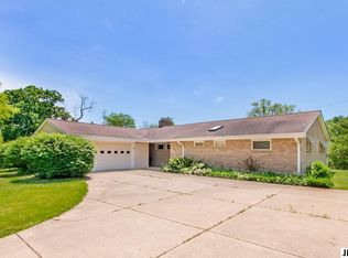 1837 Badgley Rd, Jackson, MI 49203