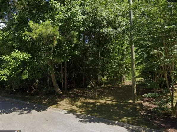 3840 Mountain Cove Rd, Snellville, GA 30039