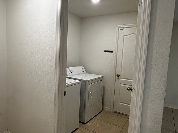 5th image of 1622 Orne St