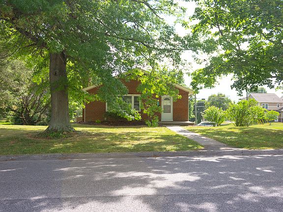 3rd image of 1000 Willard Dr #A