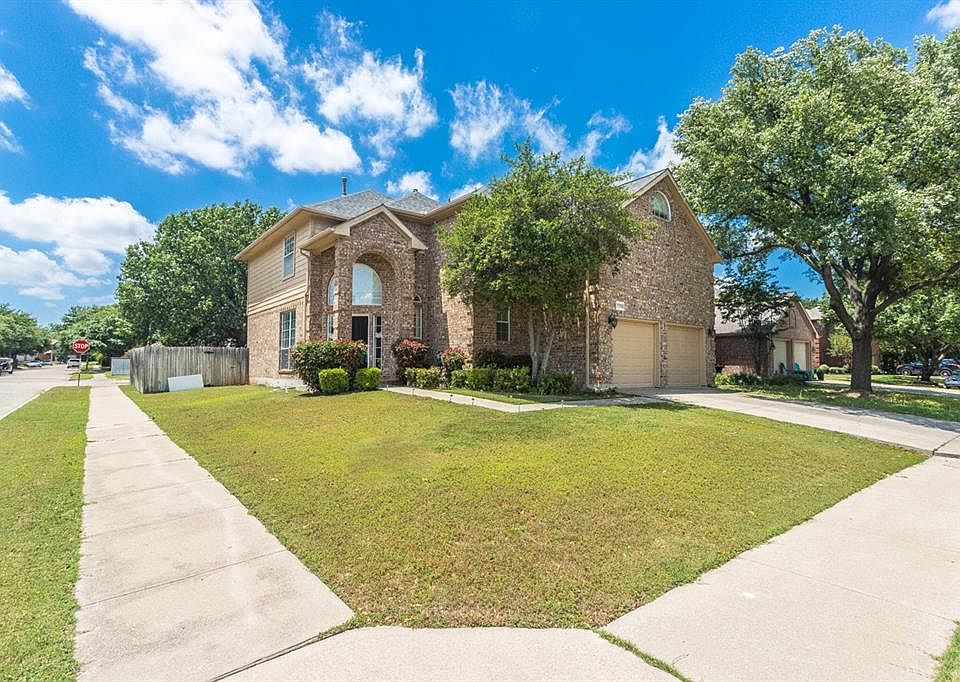 1st image of 7701 Guadalupe Ct