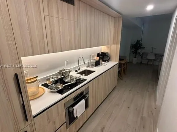 225 N Miami Ave Unit 3308, Miami, FL 33128