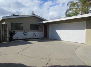 2704 Pageant St, Bakersfield, CA 93306
