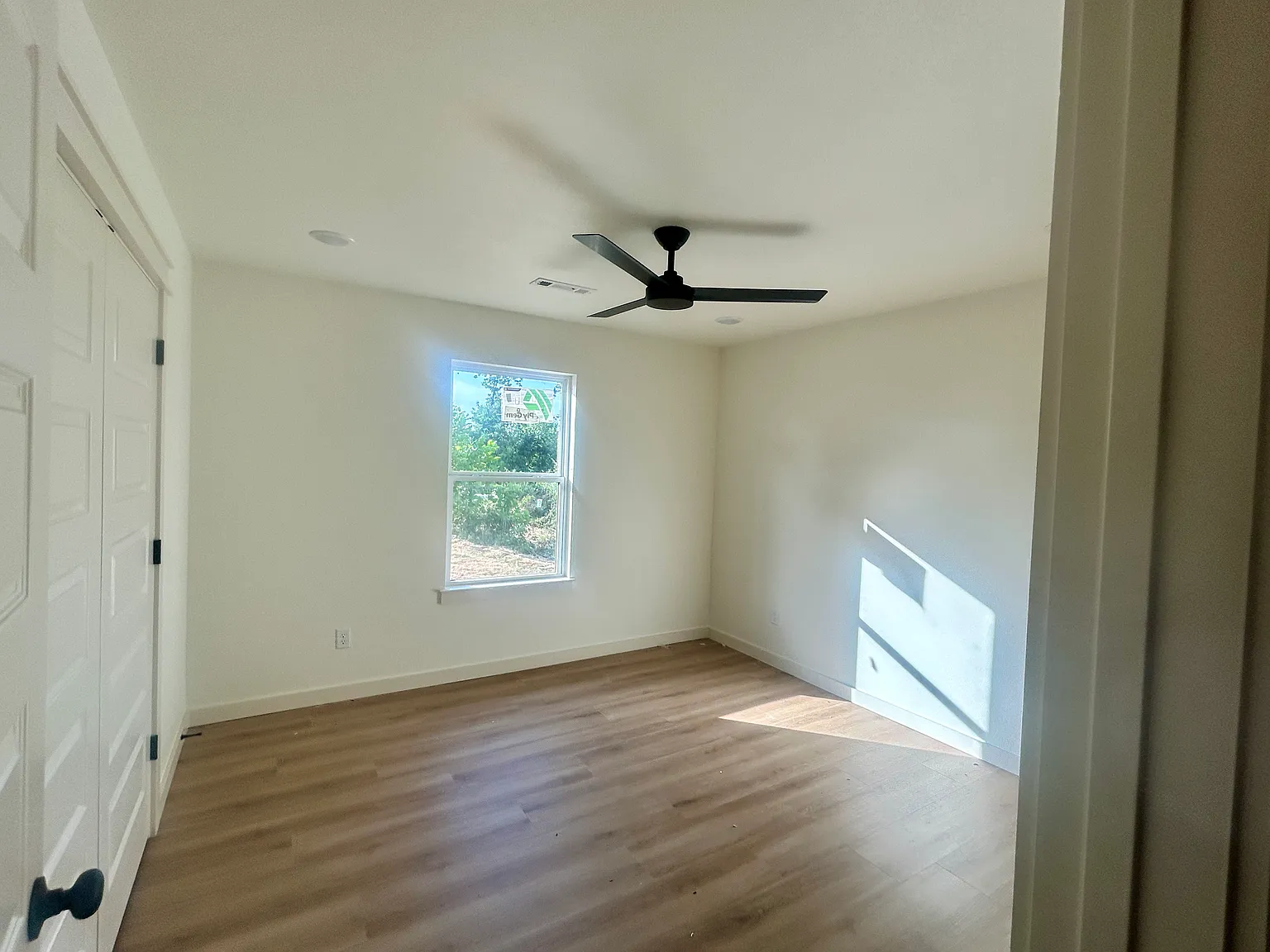 3 bed, 1550 sqft, $1,920 — Photo 4