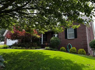 844 Isaac Shelby Cir E, Frankfort, KY 40601