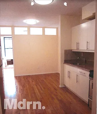 Rented by Mdrn Residential | media 2