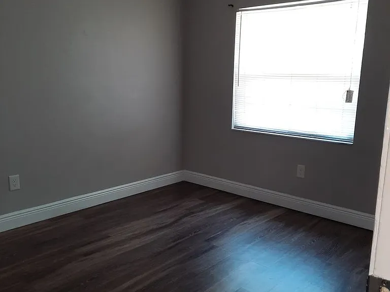 IPM-2617 Mohawk Ave — Photo 9