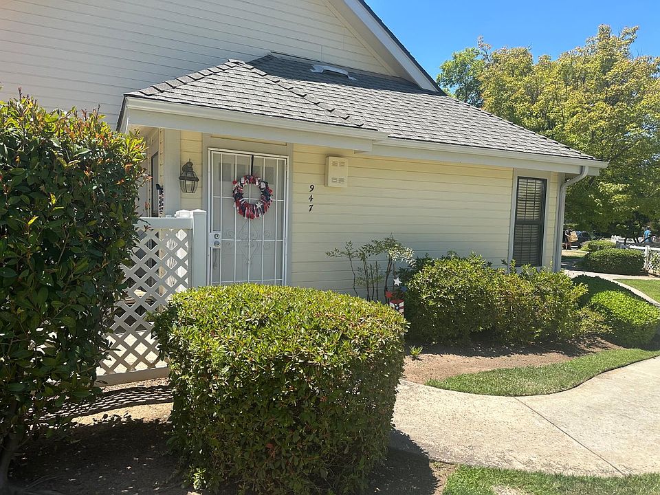 1st image of 947 E Foxhill Dr