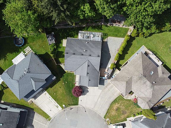 2nd image of 31438 Chalmers Pl