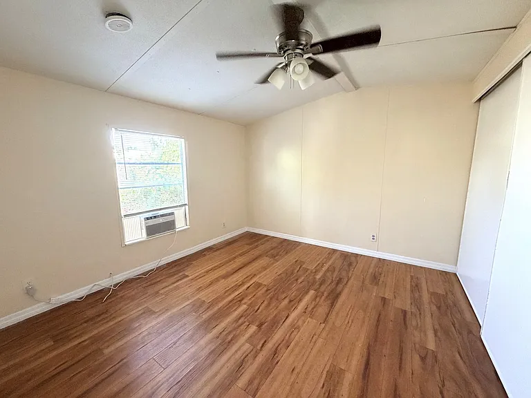 2521 Brownell Ct — Photo 13