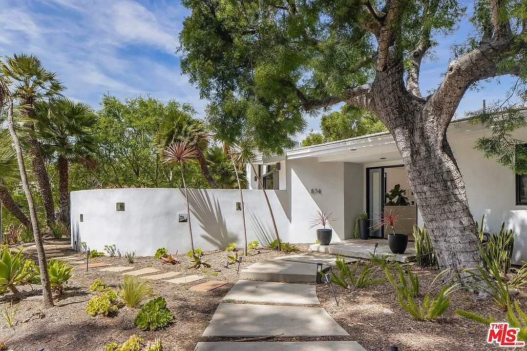 5 bed, 4.0 bath, 3347 sqft, $26,500 — Photo 3