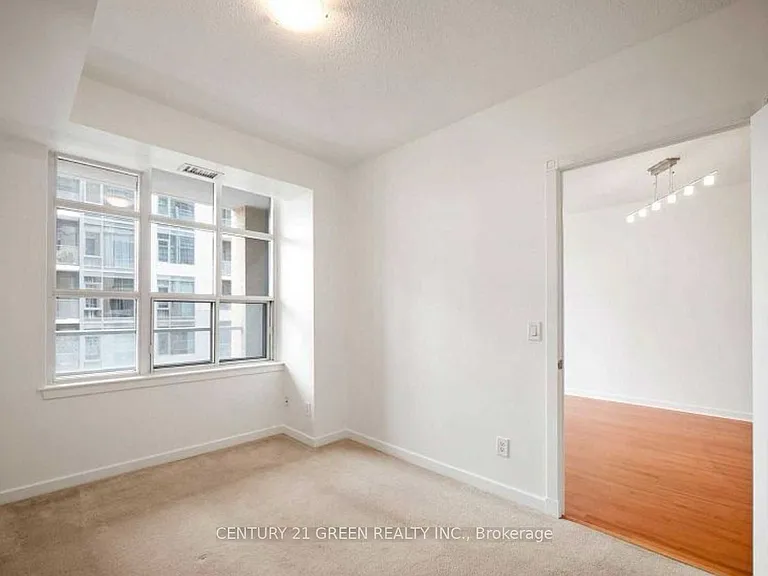 438 Richmond St W #819 — Photo 12