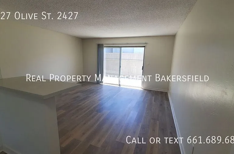 2427 Olive St #2427 — Photo 8